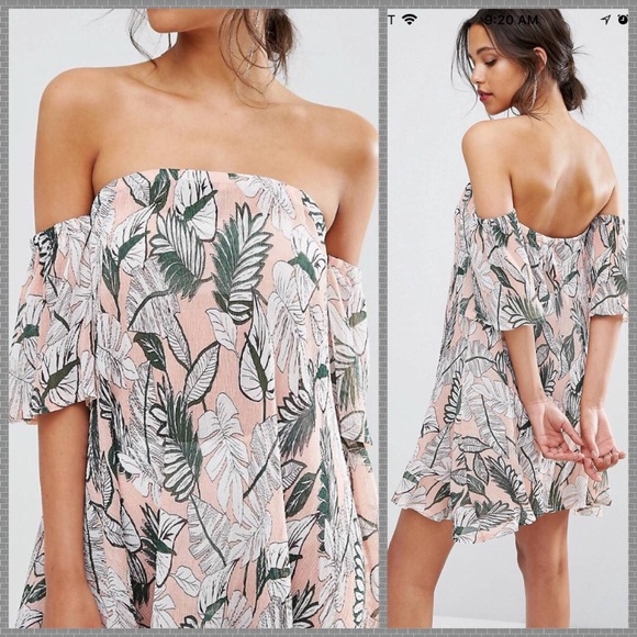 1 LEFT! NWT floral Bardot flowy off shoulder dress - Picture 2 of 3